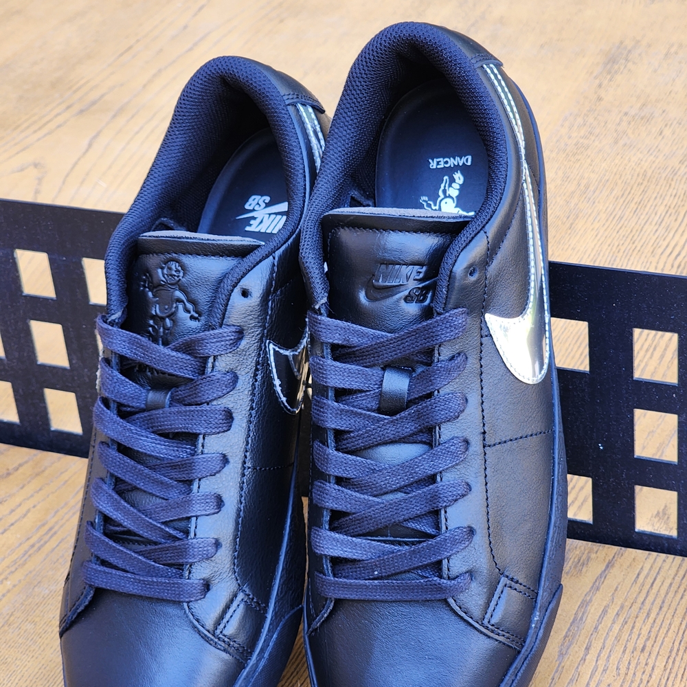 Nike Men's SB Zoom Blazer Low x Dancer Black & Silver Skateboard Sneakers Size10 - Picture 7 of 11